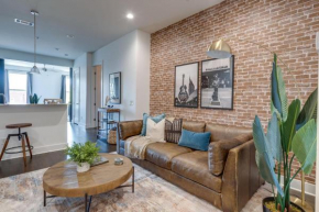 Lofts at 30th - Urban Escape - Minutes to Broadway